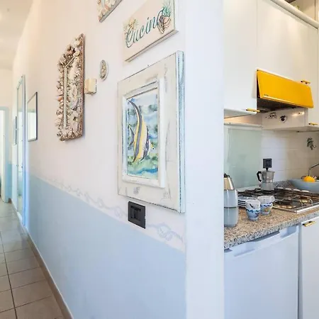 Art Of Living 100 Meters From The Sea.