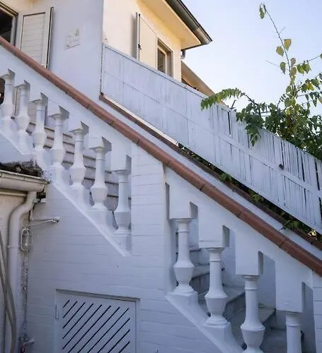 Art Of Living 100 Meters From The Sea. Apartman *